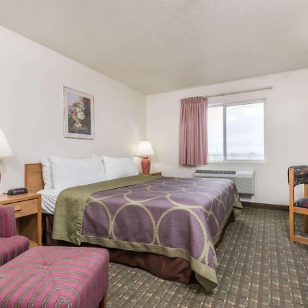 Super 8 By Wyndham Florence Co Экстерьер фото